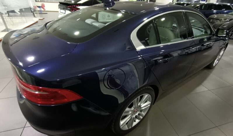 Jaguar XE pieno